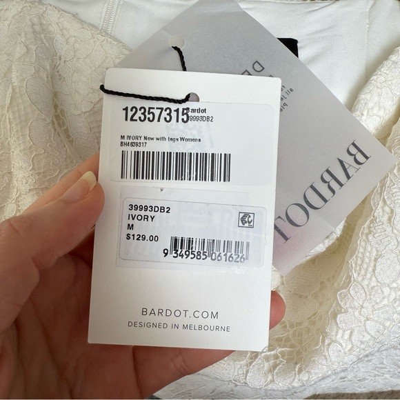 Bardot NWT Lace Dress - Picture 9 of 9